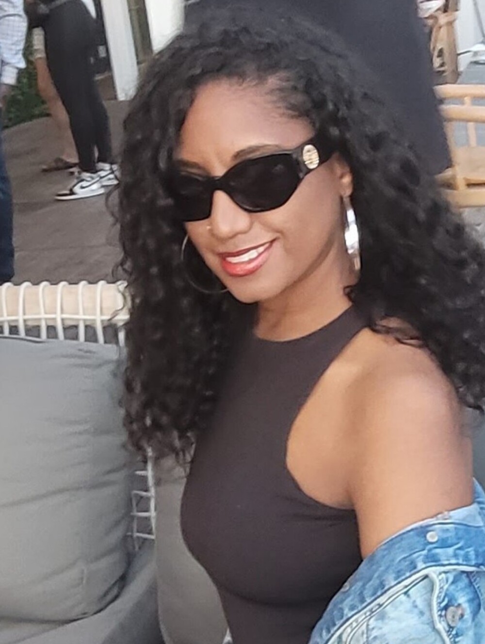 Versace Black Cat-Eye Sunglasses with Dark Lenses - Picture 9 of 9